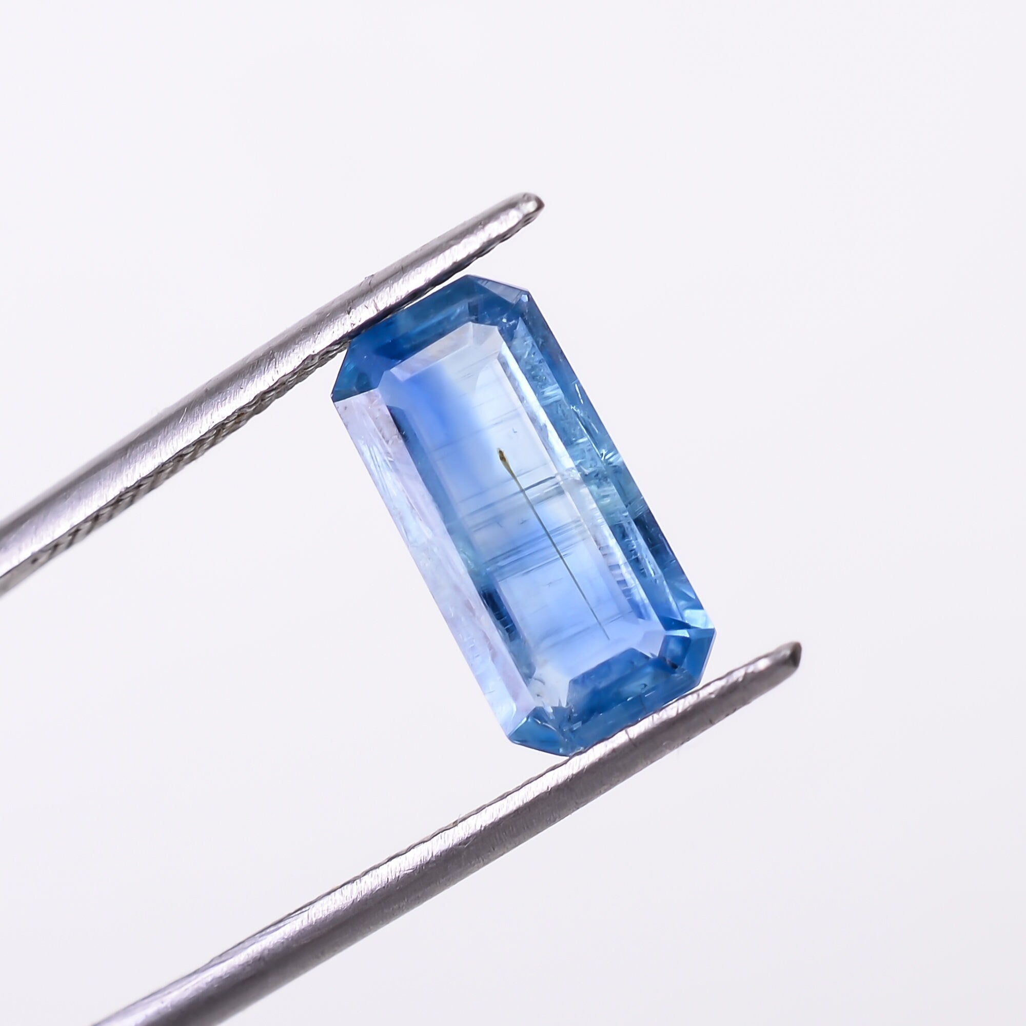 natural blue kyanite radiant shape cut stone loose gemstone